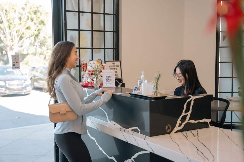 lakewood eye candy medspa and lash bar